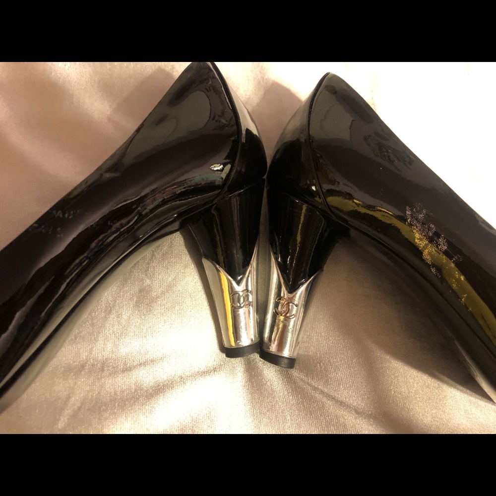 Chanel Shoes - Picture 5 of 10